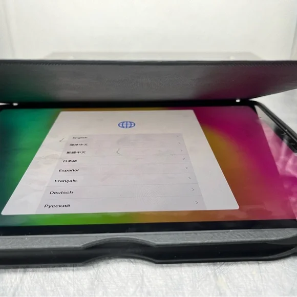 IPad Pro 5th generation w/ case